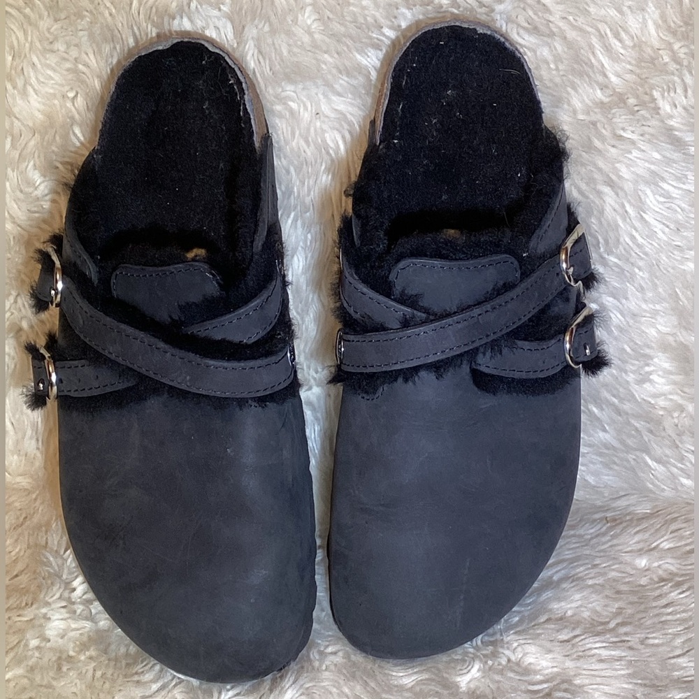 Birkenstock black leather women size 7